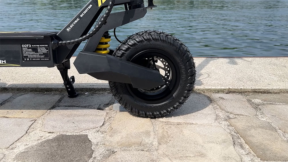 Test de la trottinette électrique OOTD T10