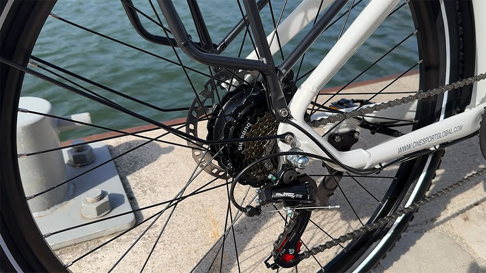 Test vélo électrique OneSport OT05 Pro