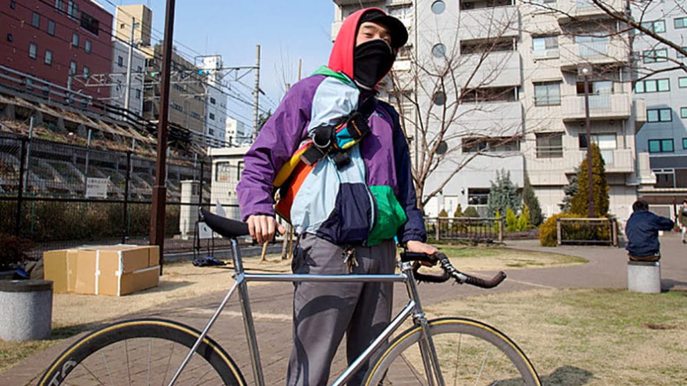 Biker japonais made in Tokyo avec son fixie