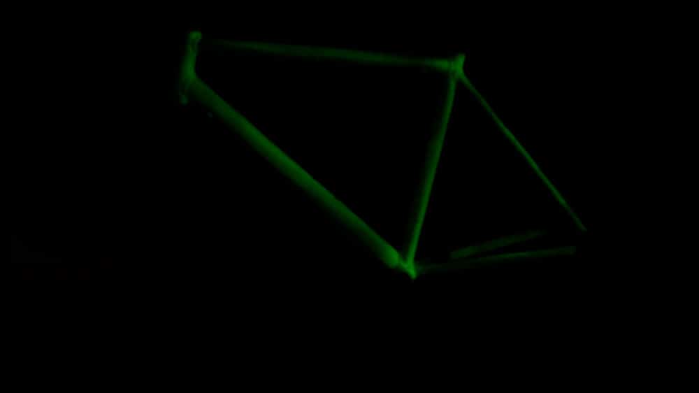 Pignon fixe Night Frame phosphorescent d'un internaute