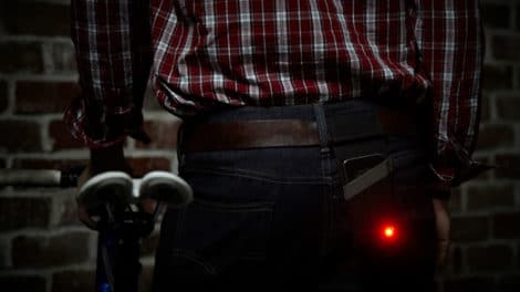 Monocle transforme votre iPhone en phare arrière de vélo !