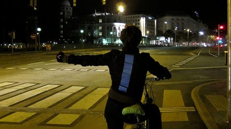 Une bonne idée, le Night Biking Gloves