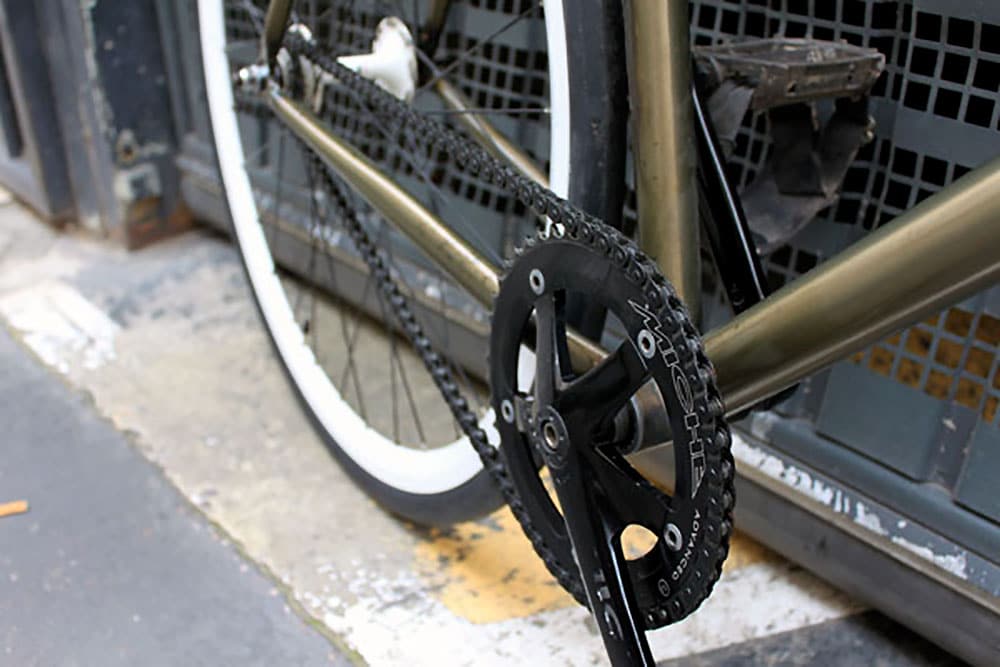 Vélo urbain fixie pignon fixe Black Market Bikes de Simon