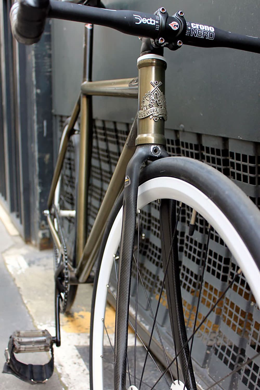 Vélo urbain fixie pignon fixe Black Market Bikes de Simon