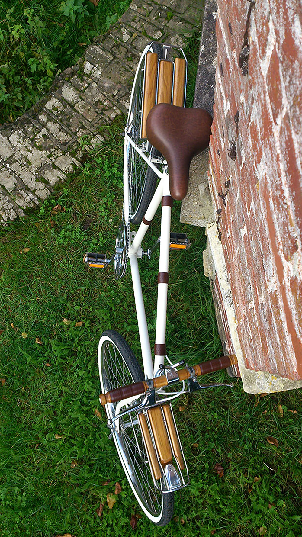 Vélo singlespeed Motobécane rétro bois et cuir