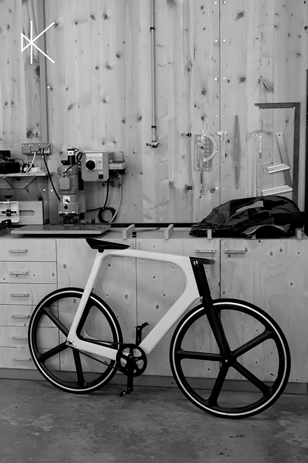 Exclusivité, un vélo fixie presque entièrement en bois Keim Edition