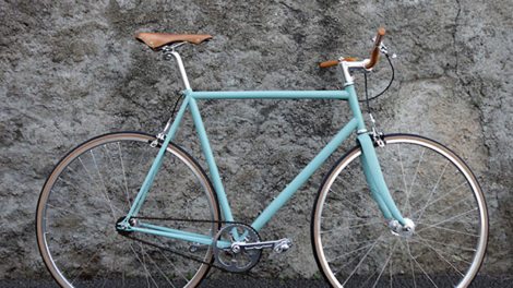 Conversion d'un cadre de vélo de route par Victoire et Basement