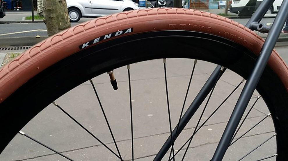 Tout savoir sur le pneu de vélo Kenda Kwest 700x28C