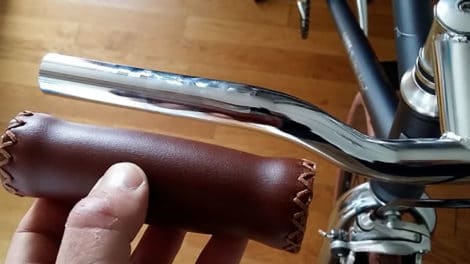Comment installer les poignées de son vélo facilement