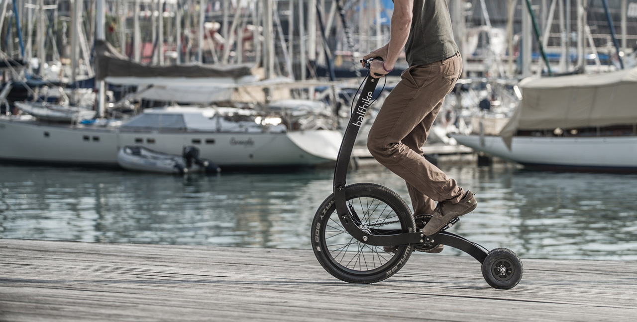 Le Halfbike, un vélo urbain à trois roues qui se pilote debout