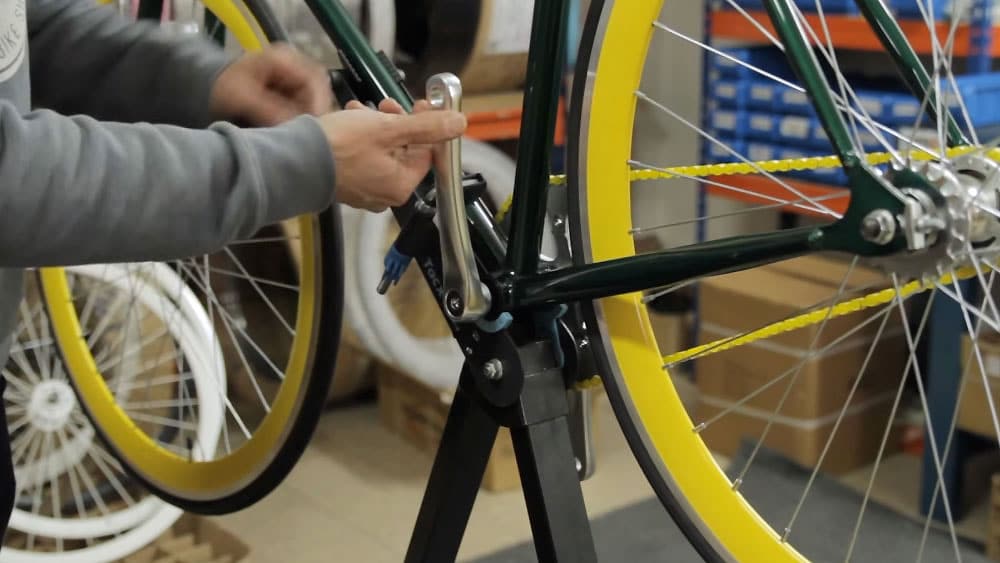 Comment installer ou monter les pédales sur son vélo