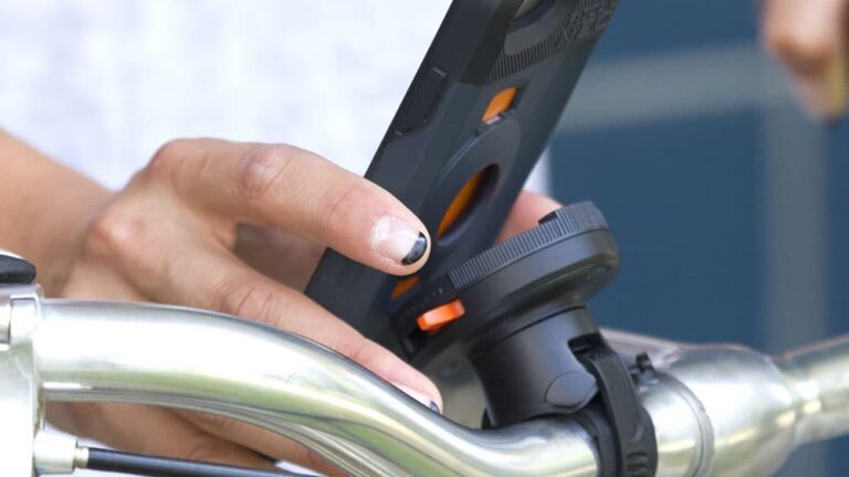 Golf Trolley Tigra FitClic U-FitGrip Kit for iPhone SE 2 (2020) (sku 53287)