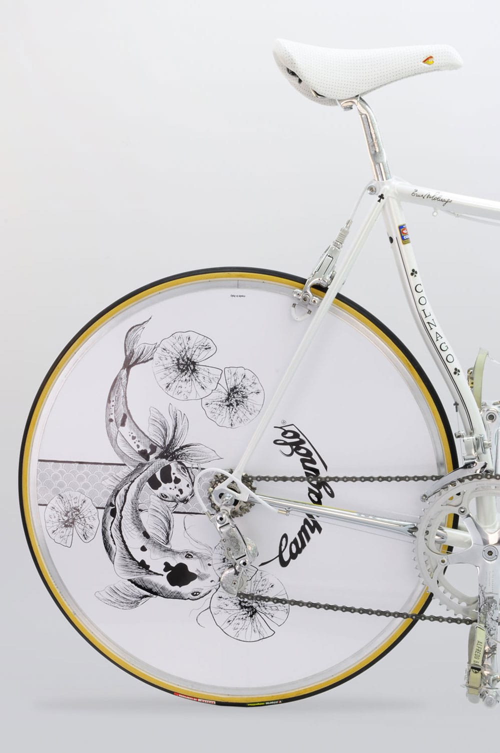 Vintage Luxury Bicycles redesign d’ancien vélo à l’aide de l’art japonais