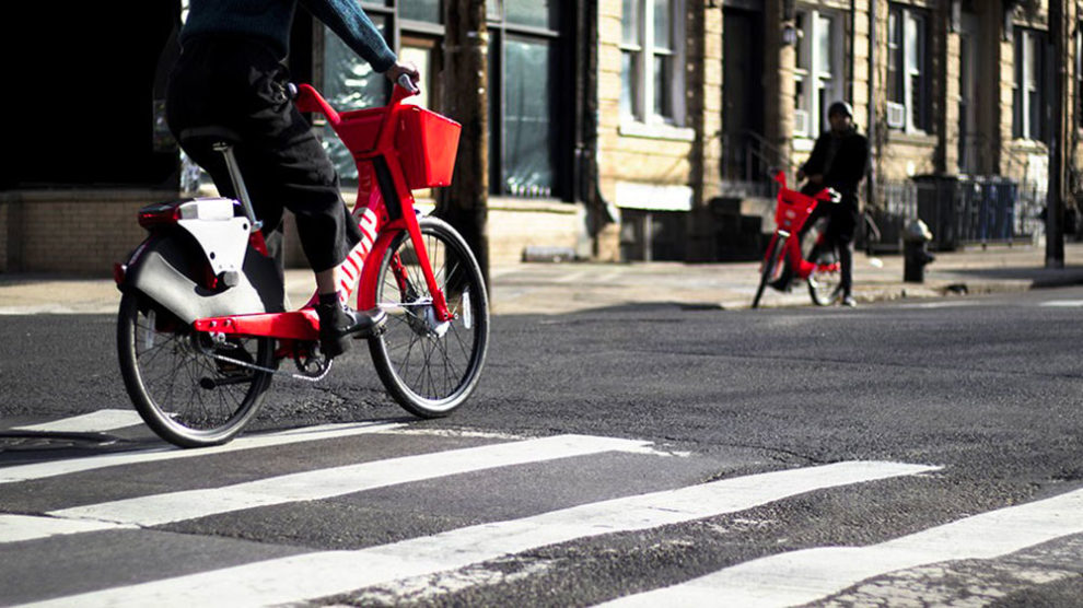 Uber se met aux vélos et aux trottinettes électriques en libre service