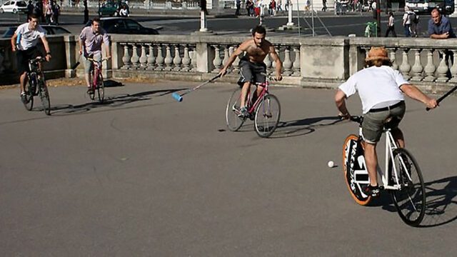 Fixie, le vélo des bobos parisiens, un vélo à pignon fixe