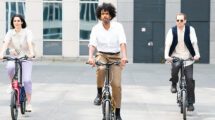 Voici le tout dernier vélo électrique et pliable de la marque Belge Ahooga, le Max au look ravageur et ultra pratique.