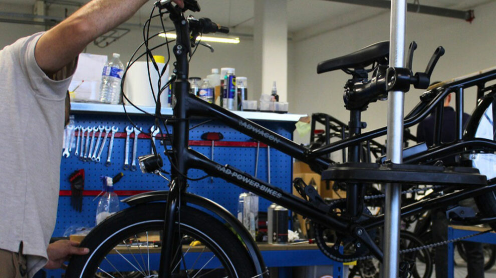 Loewi reconditionne les vélos électriques