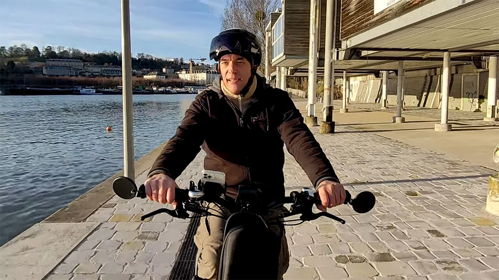 Test du vélo électrique bi-moteur CO20 Max Vakole