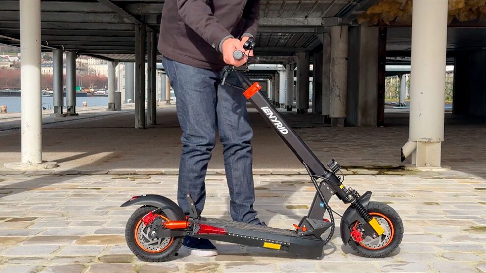 AMÉLIOREZ LES PERFORMANCES de votre trottinette avec un pneu de 9 AMÉLIOREZ LES PERFORMANCES de votre trottinette avec un pneu de 9