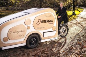 Des funérailles écologiques à vélo