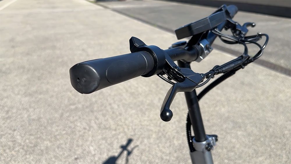 Test trottinette à moins de 500€, Angwatt F1 2025