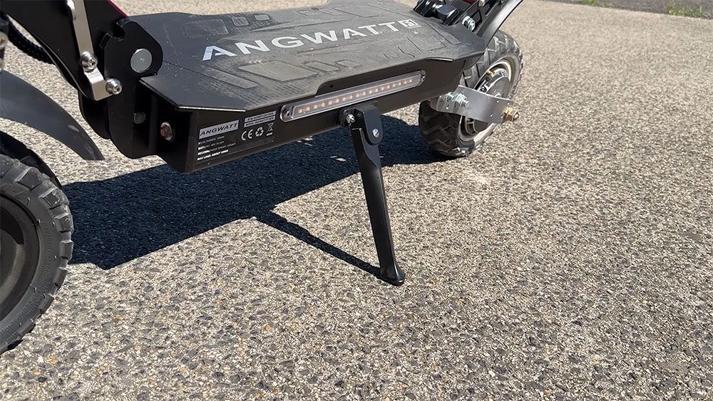 Test trottinette à moins de 500€, Angwatt F1 2025