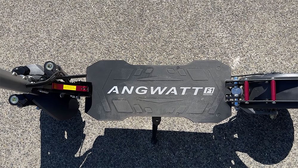 Test trottinette à moins de 500€, Angwatt F1 2025