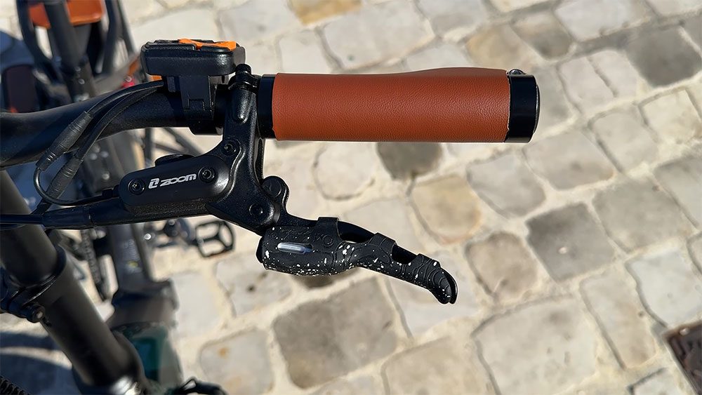 Test du casque de vélo lumineux Overade LIFE