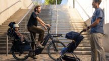 FAAR Ride, la poussette convertible en siège vélo fabriquée en France