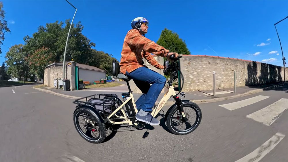 Test OneSport OT30 Pro, un tricycle électrique pliable
